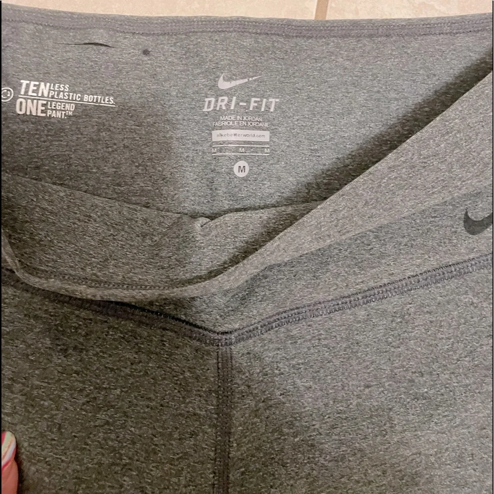 Nike Gray Leggings - Picture 2 of 2